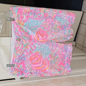Lilly Pulitzer Chipper Short - Swish Fish